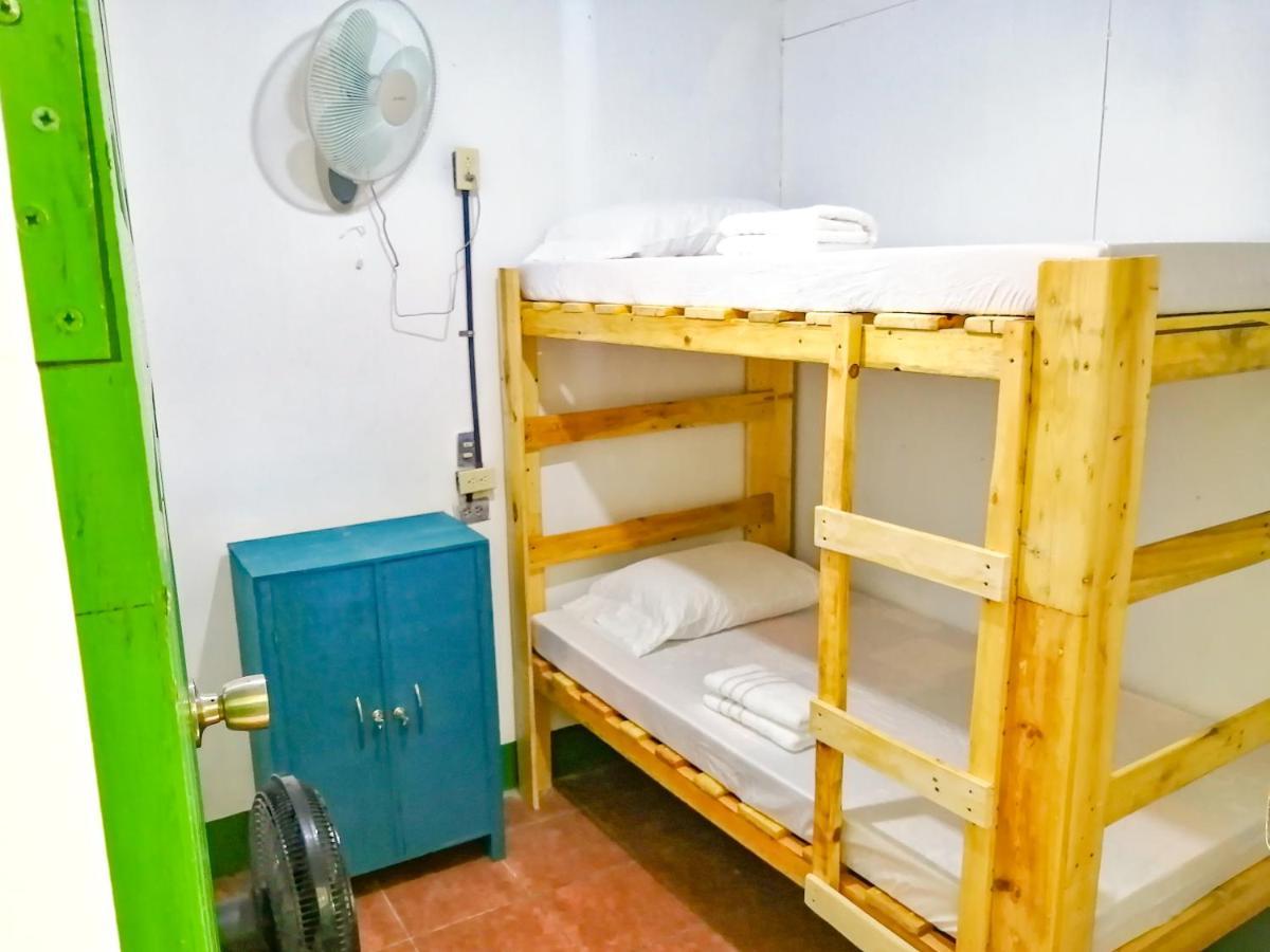 Hostal El Rio León Exteriör bild