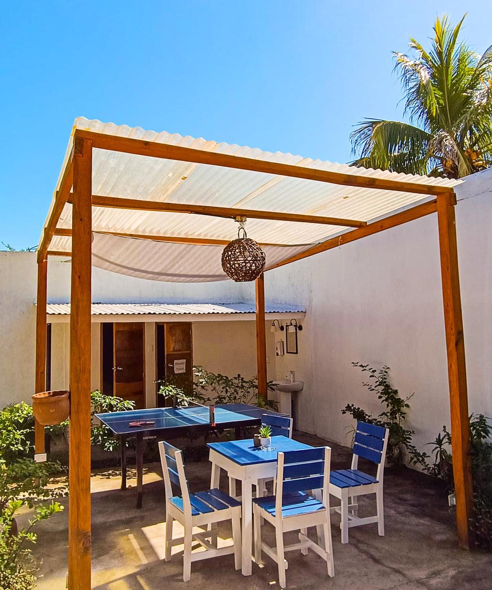 Hostal El Rio León Exteriör bild